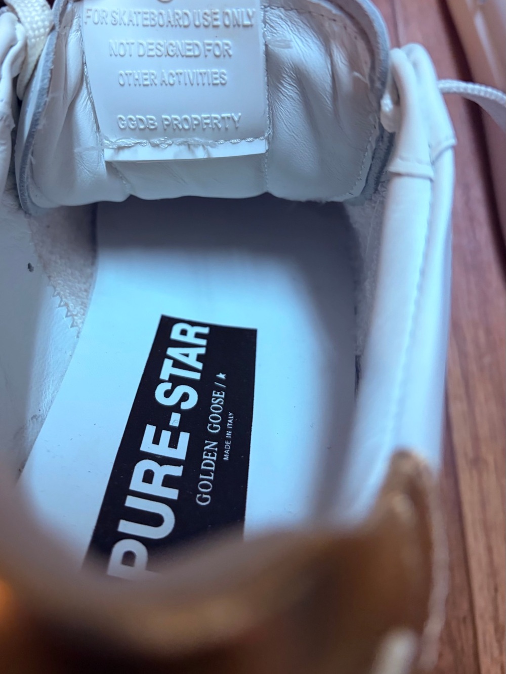 Golden Goose White Leather Sneakers with Gold Heel Panel - Picture 11 of 12
